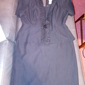 Black Padded Shoulder suit top skirt 12Petite